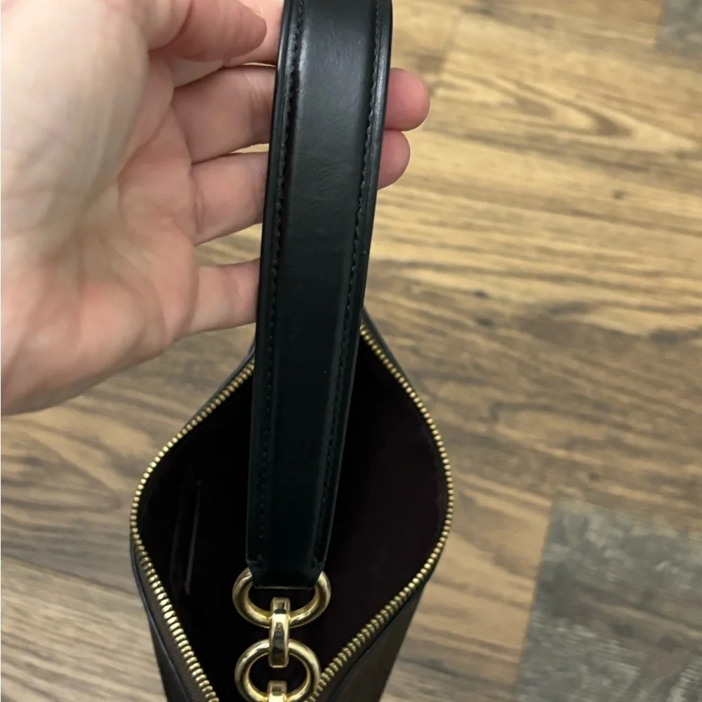 *Coach Payton Signature Canvas hobo bag CE620